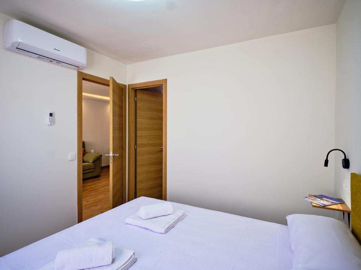 Leo Home- Bright & Centric 3 Bedrooms Apartment With Private Parking Included Málaga Extérieur photo